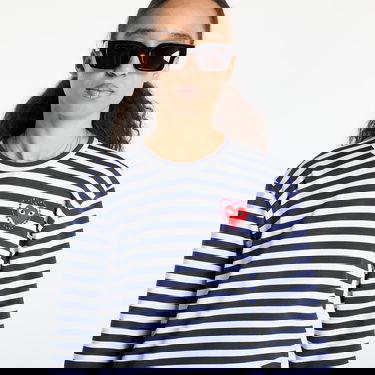 T-paita Comme des Garçons Comme des Garçons PLAY Stripe Emblem Long Sleeve Tee Tummansininen | AX-T806 NAVYxWHITE, 3