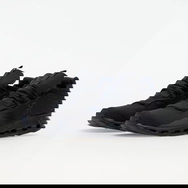 Tennarit ja kengät On Running W Cloudnova Musta | 26.99814, 4