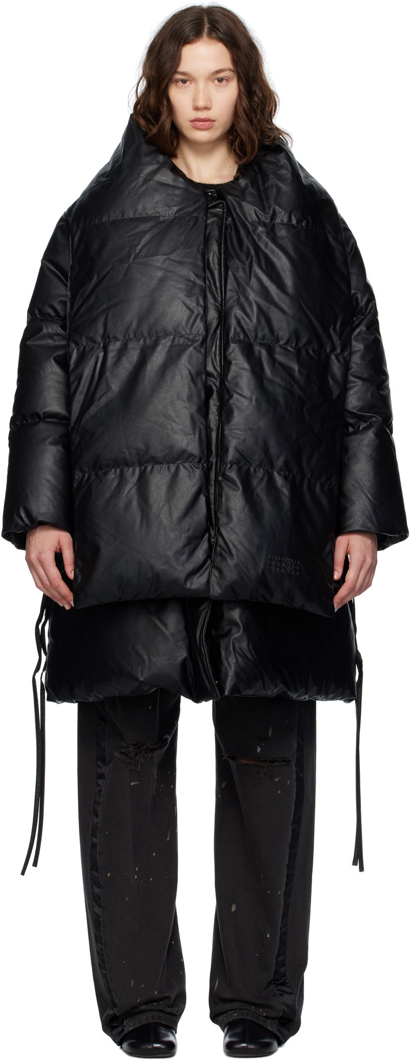 Puffer takki Maison Margiela MM6 Maison Margiela Faux-Leather Puffer Jacket Musta | S52AA0193 S53057