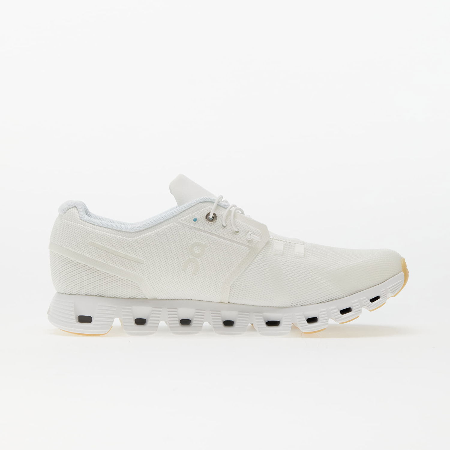 Tennarit ja kengät On Running Cloud Undyed Valkoinen | 88.98533, 1