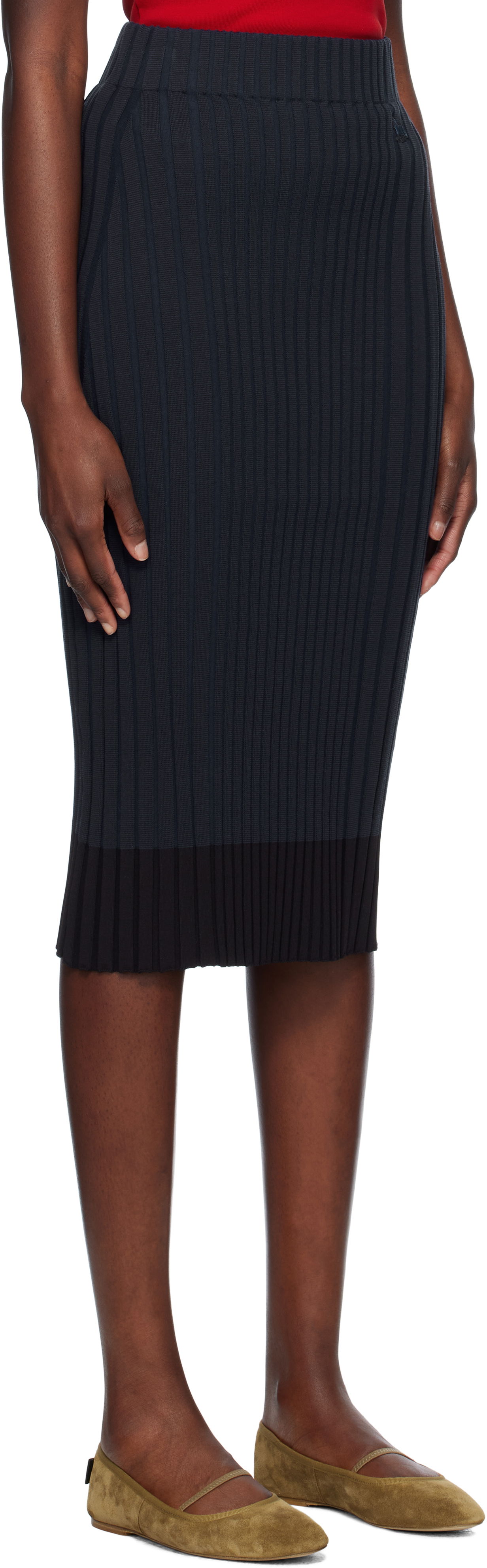 Hame MAISON KITSUNÉ Maison Kitsuné Ribbed Midi Skirt with Fox Patch Tummansininen | OW01520KT1121, 1