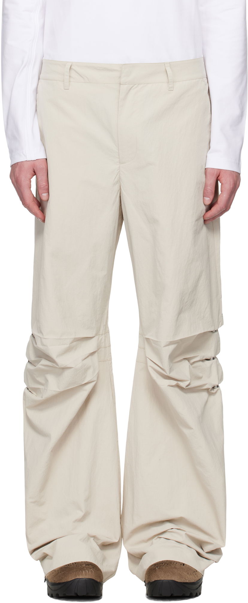 Housut HELIOT EMIL HELIOT EMIL Ferro Gathered Trousers Beige | SS25_M_10_193_ST18