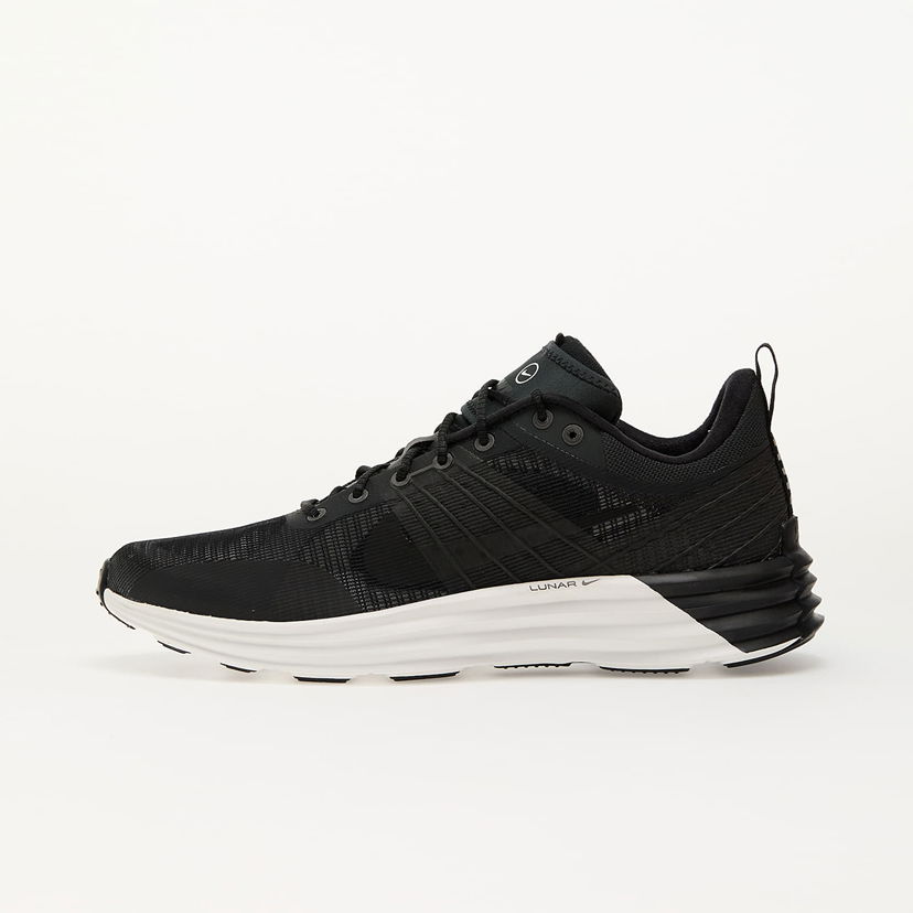 Tennarit ja kengät Nike Lunar Roam Musta | DV2440-003