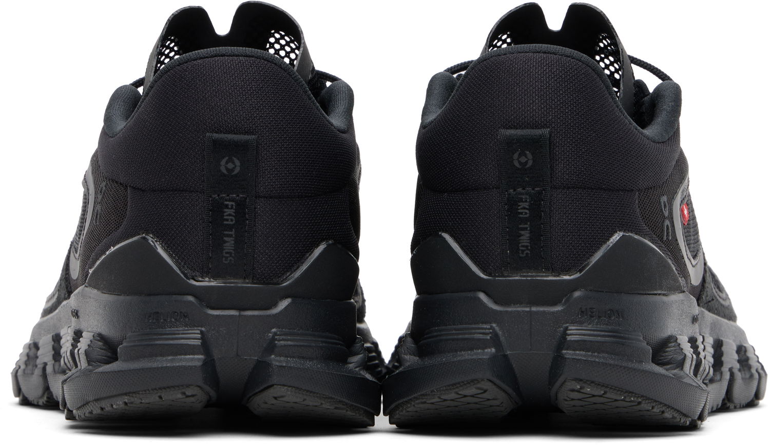 Tennarit ja kengät On Running FKA twigs Edition Cloud Musta | 3WF10700553, 1