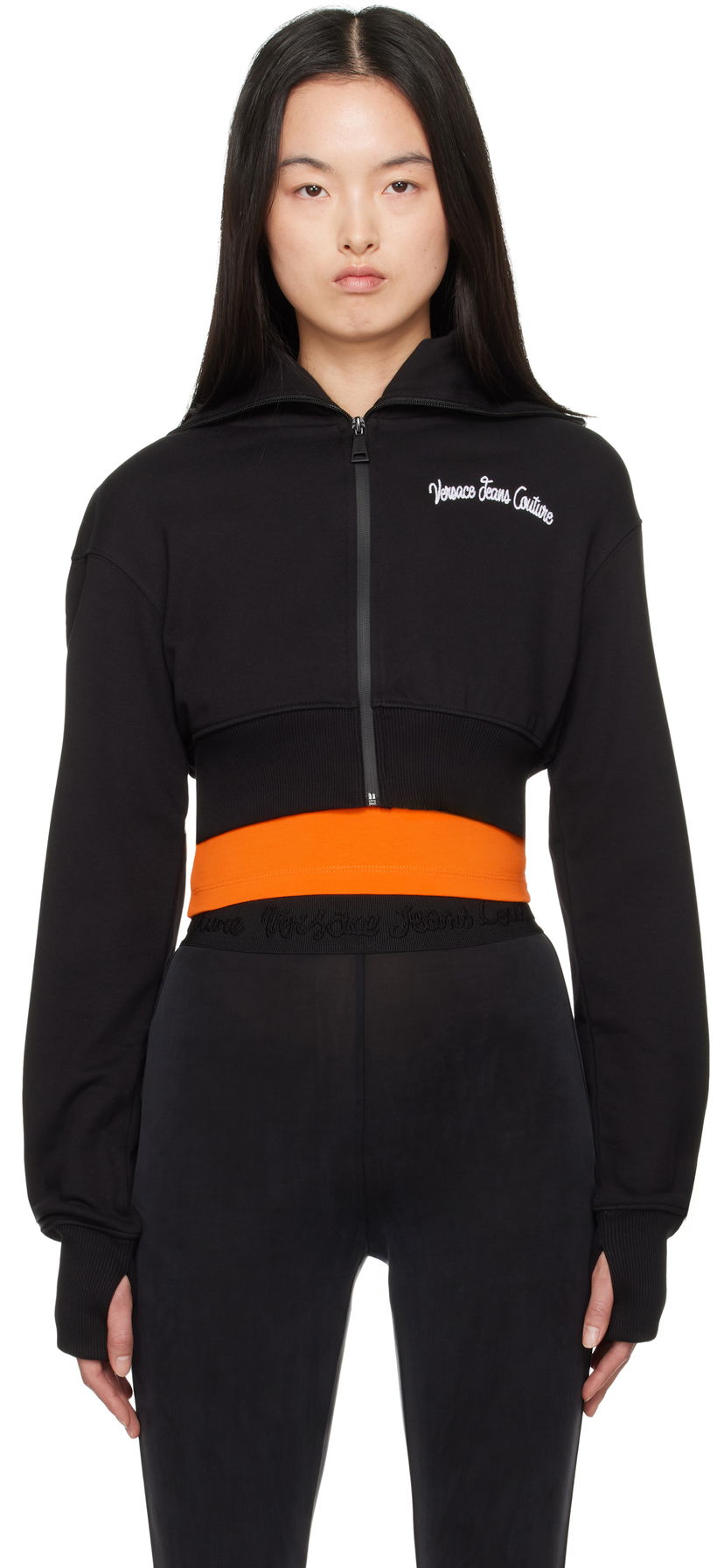 Huppari Versace Versace Jeans Couture Embroidered Logo Crop Zip Hoodie Musta | E78HAIC08_ECF00C
