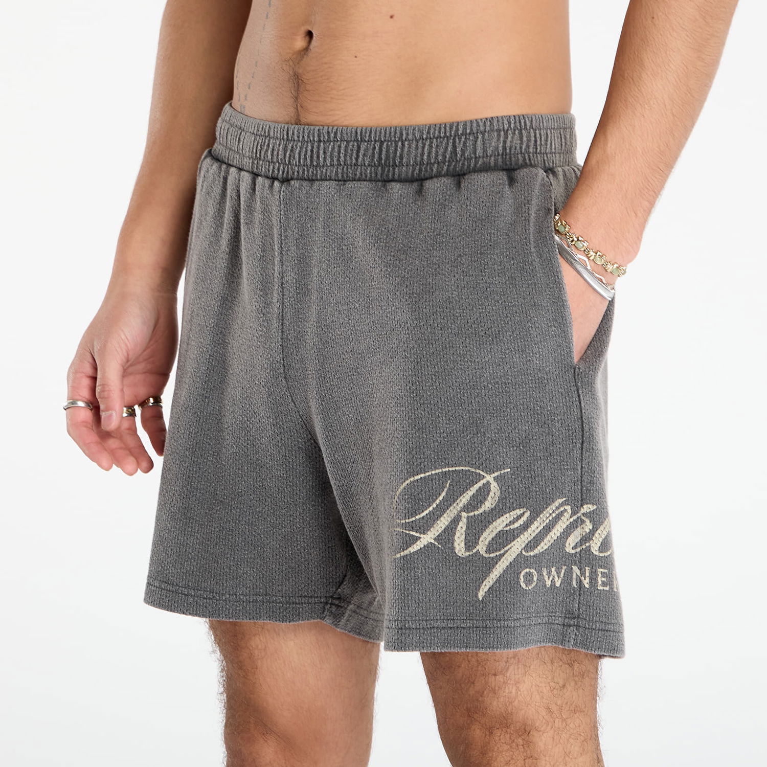 Shortsit Represent Clo Owners Club Script Embroidered Textured Shorts Harmaa | OCM41237-47, 1