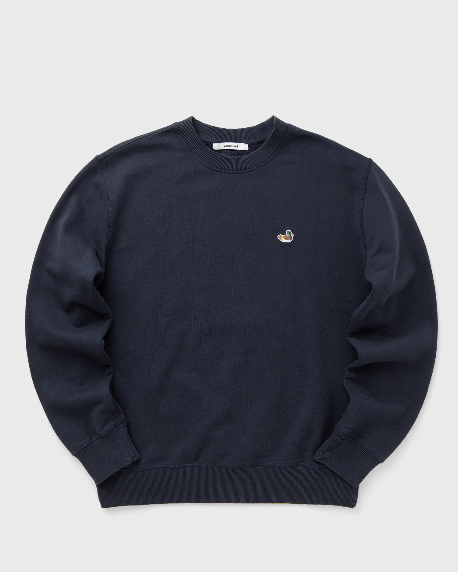 Huppari Edmmond Studios Crewneck Sweatshirt with Duck Patch Tummansininen | 325-40-02590, 1
