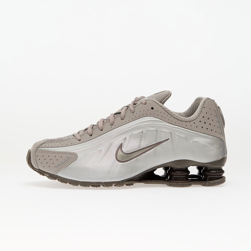 Tennarit ja kengät Nike Shox R4 Harmaa | HQ1988-200