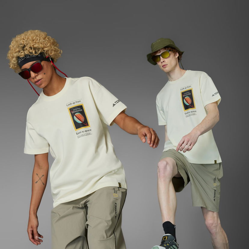 T-paita adidas Performance National Geographic AEROREADY Graphic Tee Beige | JD5962
