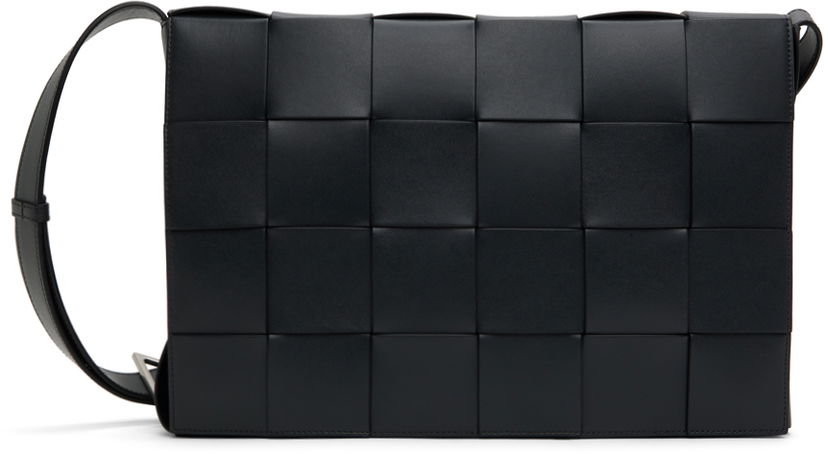 Olkalaukku Bottega Veneta Bottega Veneta Maxi Cassette Shoulder Bag Musta | 778320VB1K0
