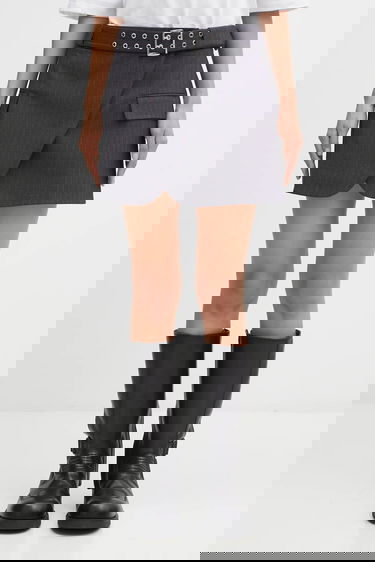 Hame GANNI Tailored Pinstripe Mini Skirt with Asymmetrical Hem, Grommet Belt, and Flap Pockets Harmaa | W0711, 0