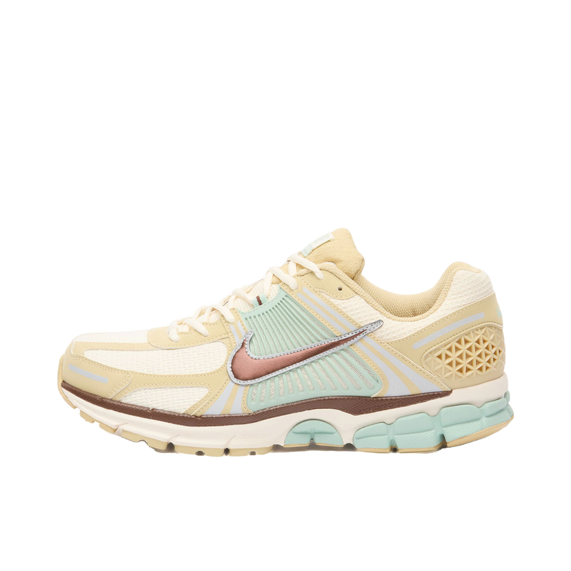 Tennarit ja kengät Nike Zoom Vomero 5 UK 6 Beige | IB2987-700