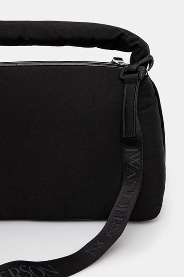 Olkalaukku JW Anderson JW Anderson The Jwa Puffy Corner Bag Musta | HB0640.FA0382.999, 2