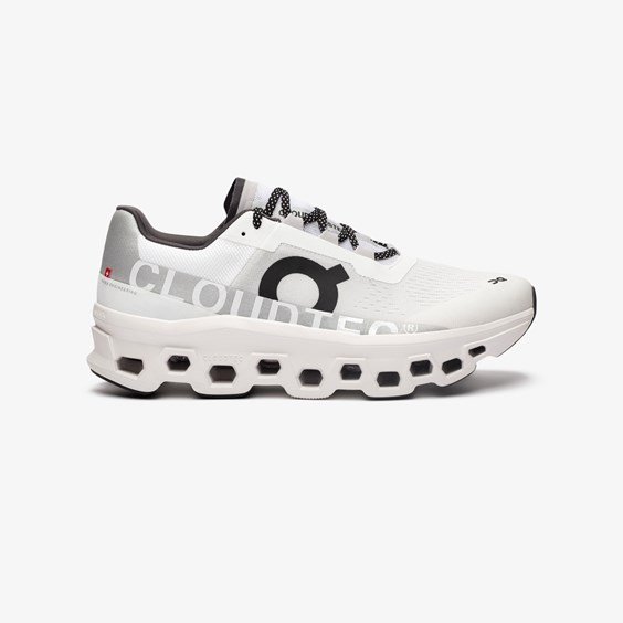 Tennarit ja kengät On Running Cloudmonster Exclusive Valkoinen | 61.98434, 0