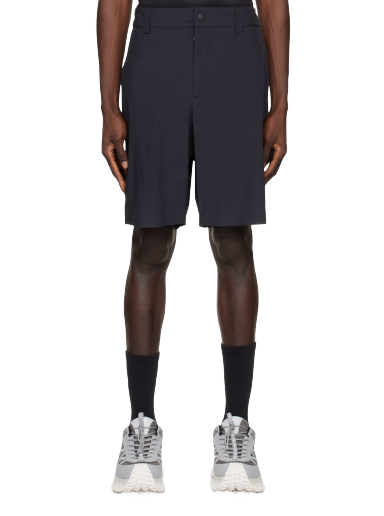 Shortsit Moncler Grenoble Day-Namic Shorts Musta | I10972B00001539DG