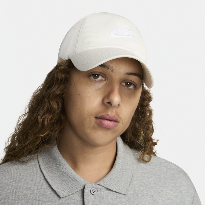 Korkki Nike Club Futura Valkoinen | FB5368-133