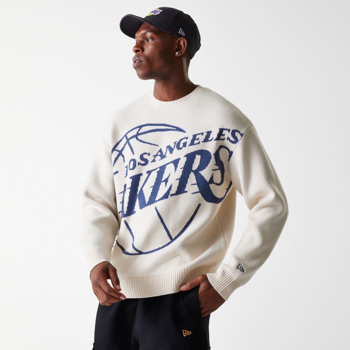 Villapaita New Era New Era NBA LA Lakers Oversized Knit Sweater Beige | 60684350, 1