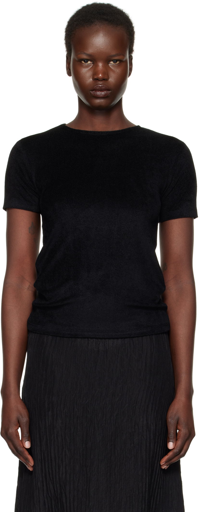 T-paita Baserange Omo Black T-shirt Musta | TOOT-VE-SP25