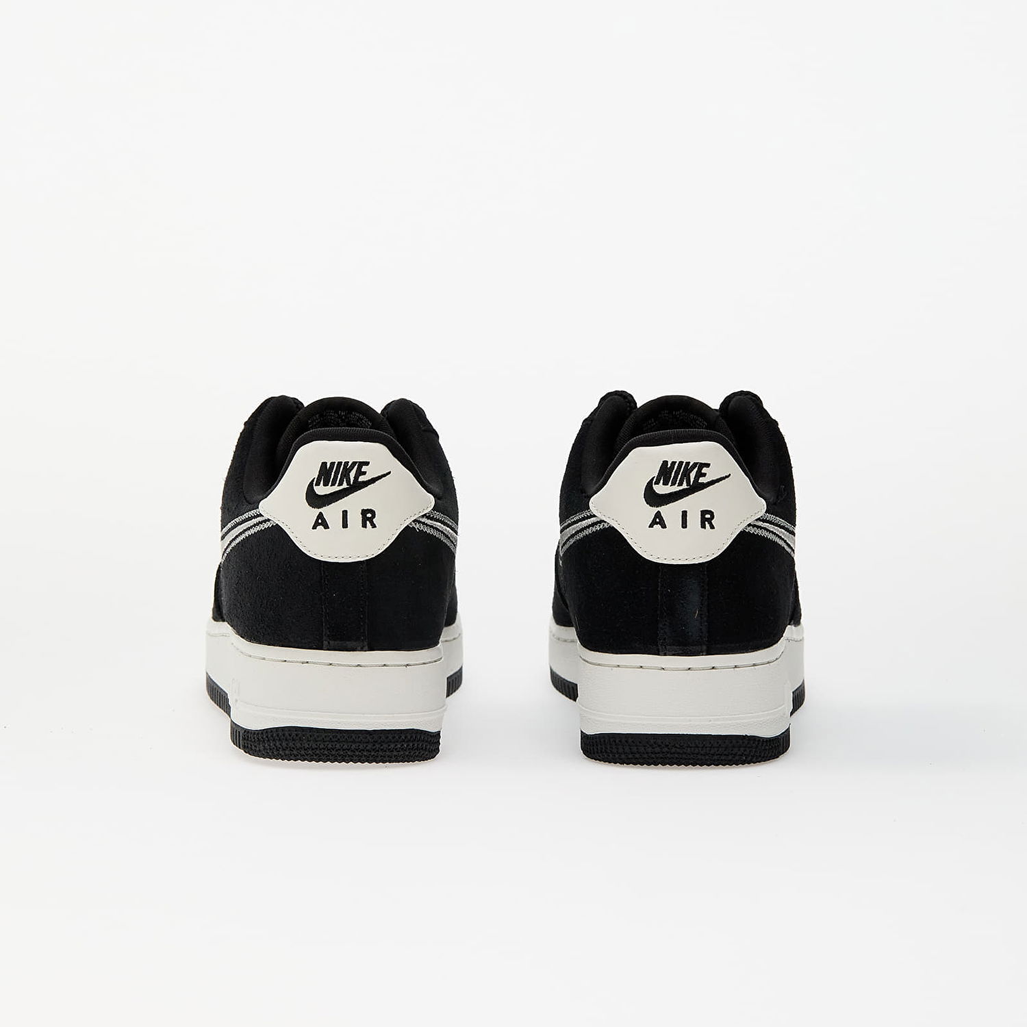 Tennarit ja kengät Nike Air Force 1 '07 Lv8 Musta | HJ4465-001, 1