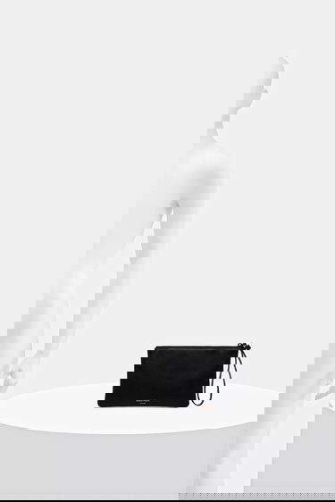 Käsilaukku Common Projects Small Flat Leather Pouch Musta | 9187.7547, 4