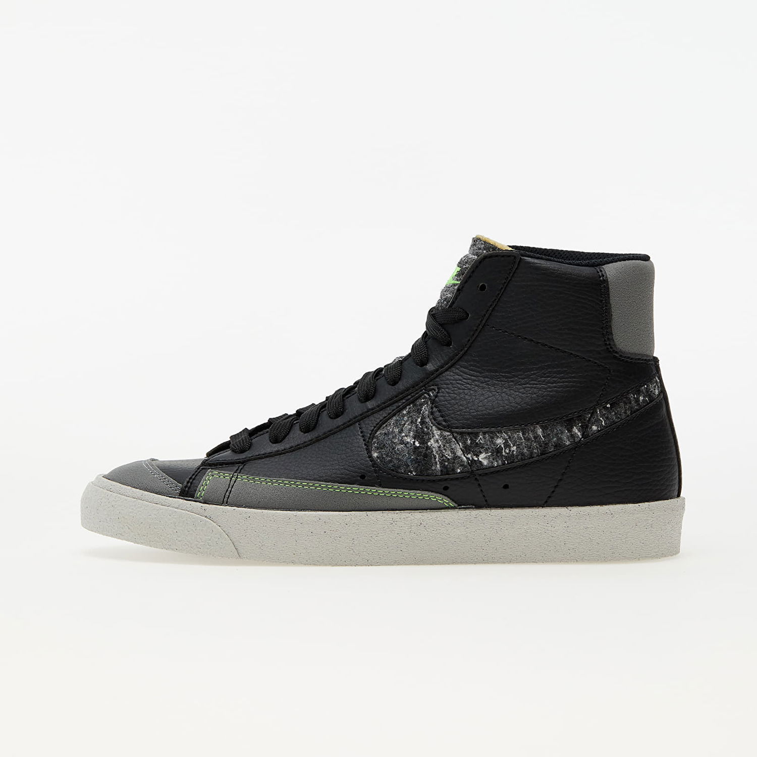 Tennarit ja kengät Nike Blazer Mid '77 Musta | CW6726-001, 0