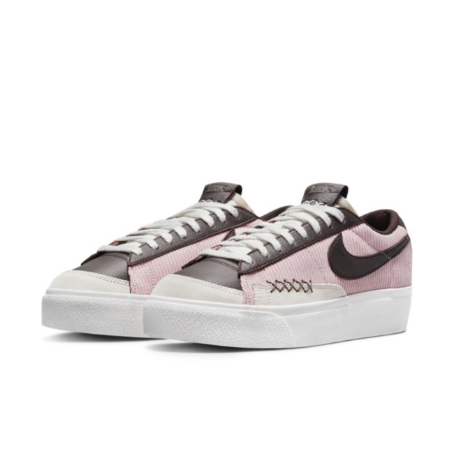 Tennarit ja kengät Nike Blazer Low Platform W Vaaleanpunainen | DM9471-600, 1