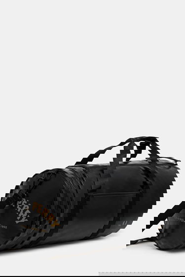 Matkalaukku Fred Perry Fred Perry Barrel Bag Musta | L9255, 1