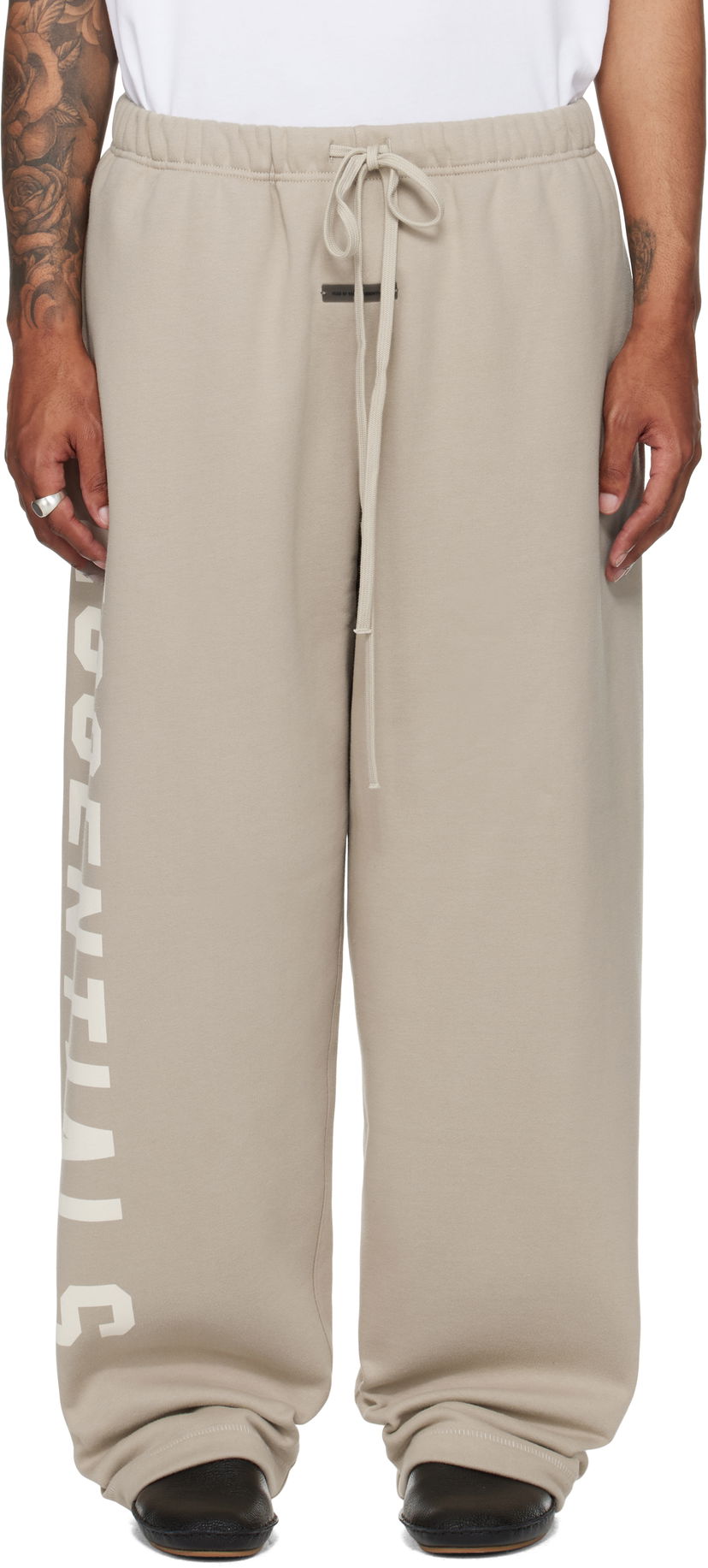 Verryttelyhousut Fear of God ESSENTIALS Fleece Lounge Sweatpants Beige | 130SP254321F
