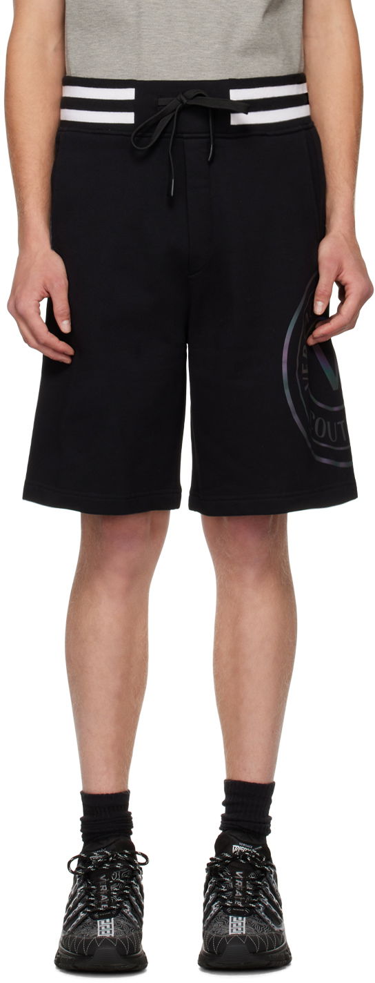 Shortsit Versace V-Emblem Shorts Musta | E73GADG01 ECF00G