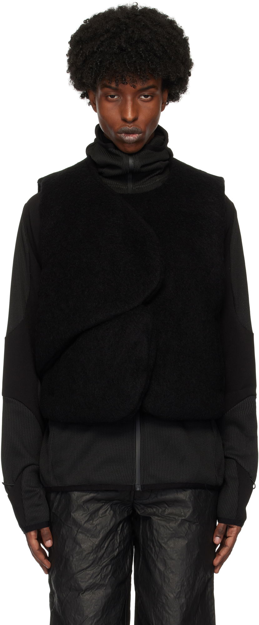 Liivi HELIOT EMIL Mohair Down Vest Musta | AW24_M_03_034_BLK01