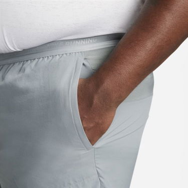 Shortsit Nike Dri-FIT Stride 2-In-1 Running Shorts Harmaa | DM4759-084, 3