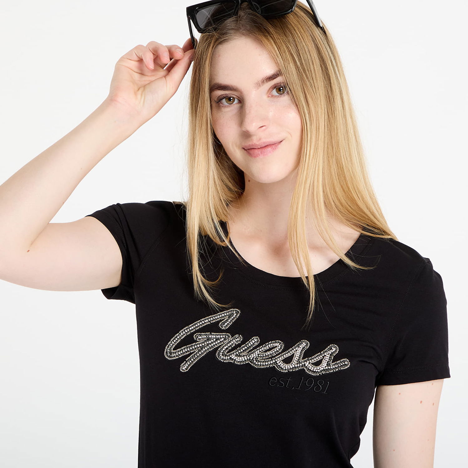 T-paita GUESS GUESS Logo Hot Fix Tee Musta | W5YI16J1314-JBLK, 1
