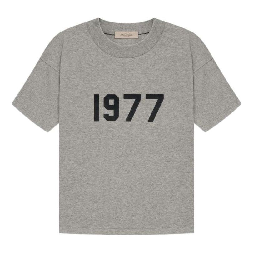 T-paita Fear of God Essentials 1977 Print T-Shirt Harmaa | FOG-SS22-296, 0