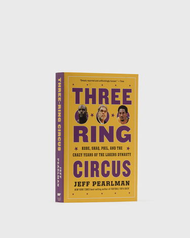 Kirja ja lehti gestalten Three-Ring Circus - Kobe, Shaq, Phil, And The Crazy Years Of The Lakers Dynasty" By Jeff Pearlman Keltainen | 9780358627968, 0