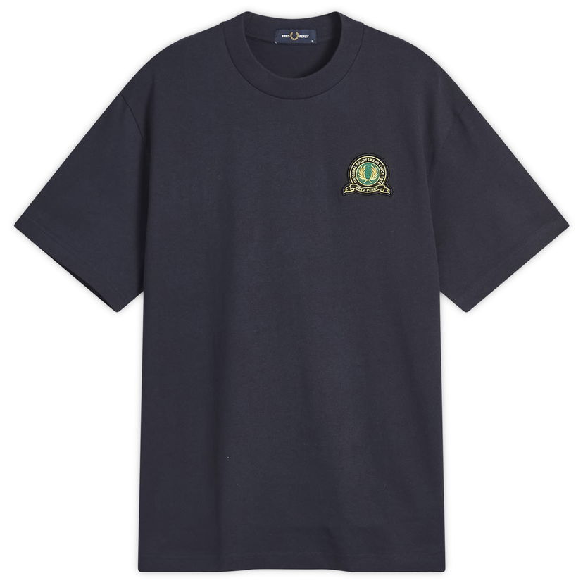 T-paita Fred Perry Fred Perry Tennis Badge T-Shirt, Size Large Tummansininen | M1312-608