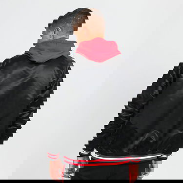 Bomber-takki Mitchell & Ness Bomber NBA Lightweight Satin Jacket Bulls Musta | 18013, 1