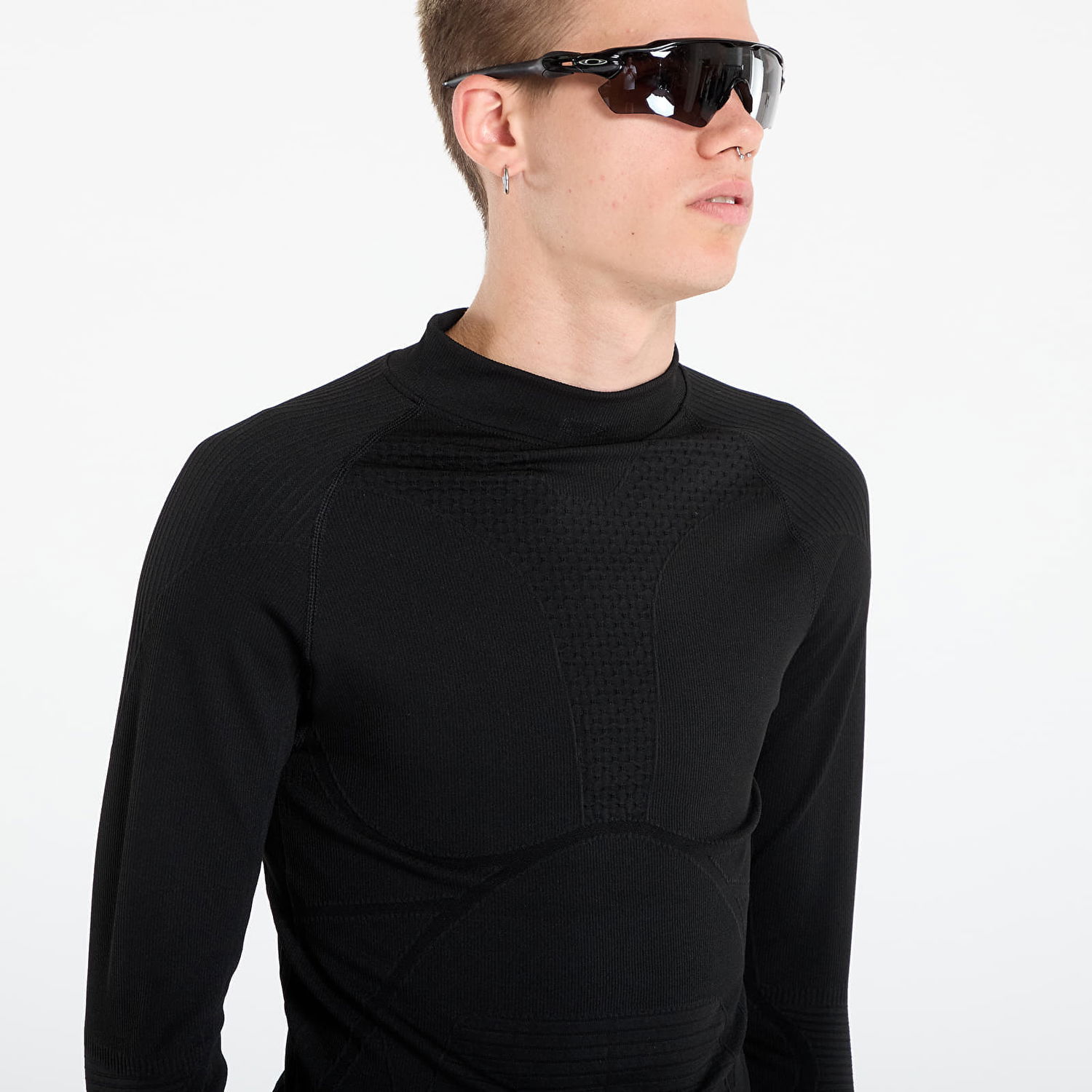 T-paita OAKLEY Oakley Latitude Soar Base Layer T-Shirt Musta | FOA407466-02E, 1