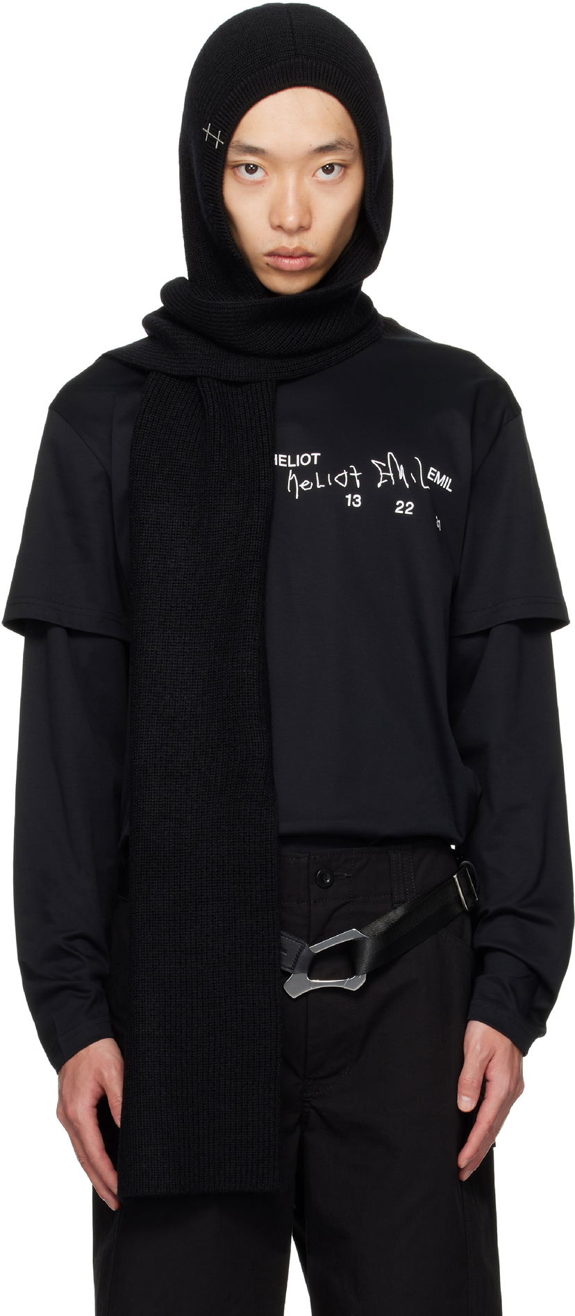 Huivi HELIOT EMIL HELIOT EMIL Phos Hooded Scarf Musta | AW25_16_138_BLK01