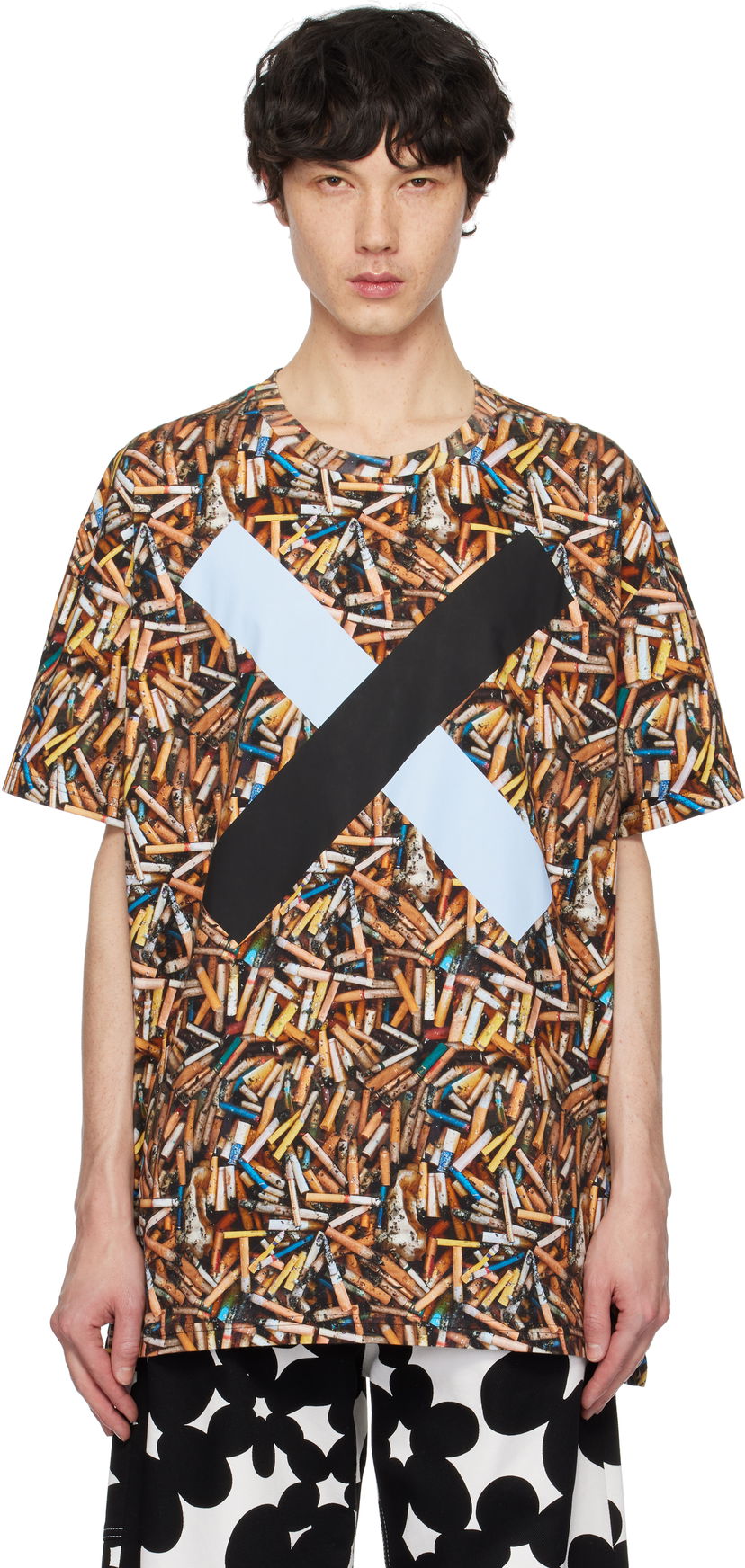 T-paita Vivienne Westwood Vivienne Westwood Oversized Cigarette Butt Print T-Shirt Ruskea | 3G010018-J006E-AAA-