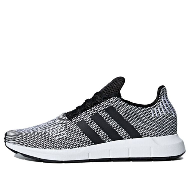 Tennarit ja kengät adidas Originals Swift Run Musta | B37734