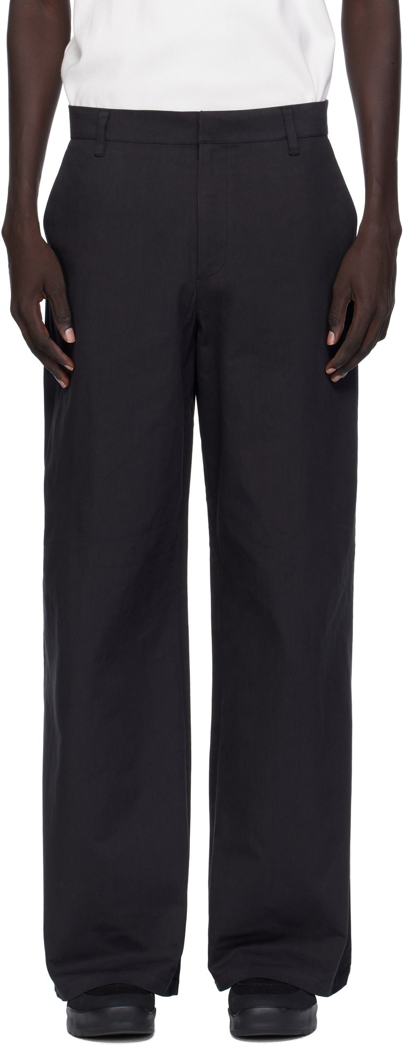 Housut HELIOT EMIL Heliot Emil Kathemera Wide Leg Trousers Musta | AW25_M_10_210_BLK01