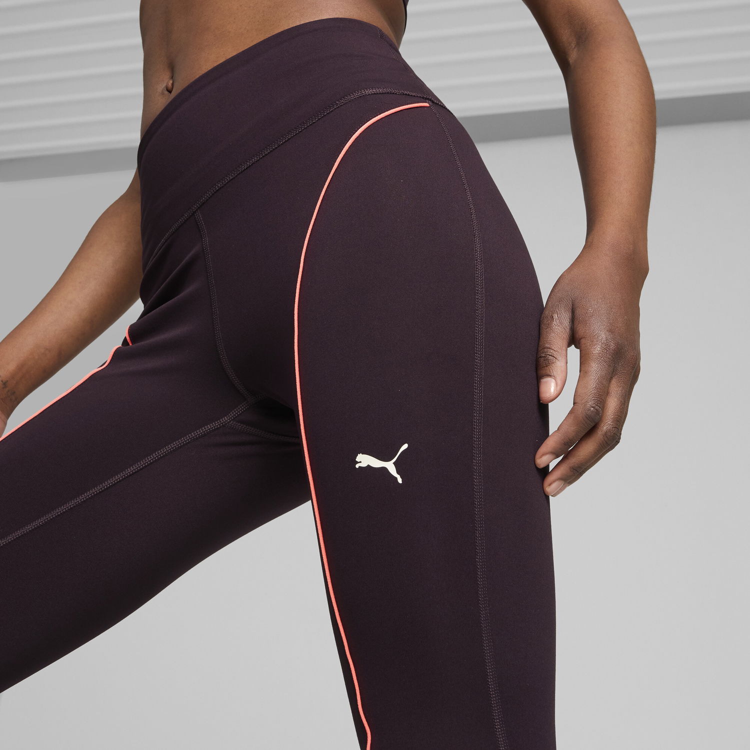 Leggingsit Puma CLOUDSPUN High-Waisted Flare Training Pants Violetti | 525770_44, 1