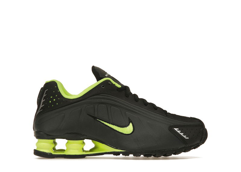 Tennarit ja kengät Nike Shox R4 Musta | CW2626-002
