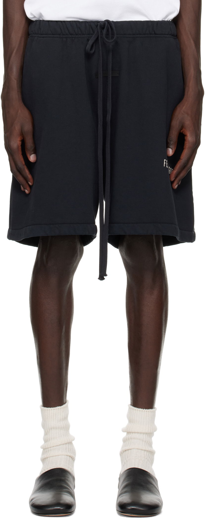 Shortsit Fear of God Essentials Heavy Fleece Soccer Shorts Musta | 160HO244310F