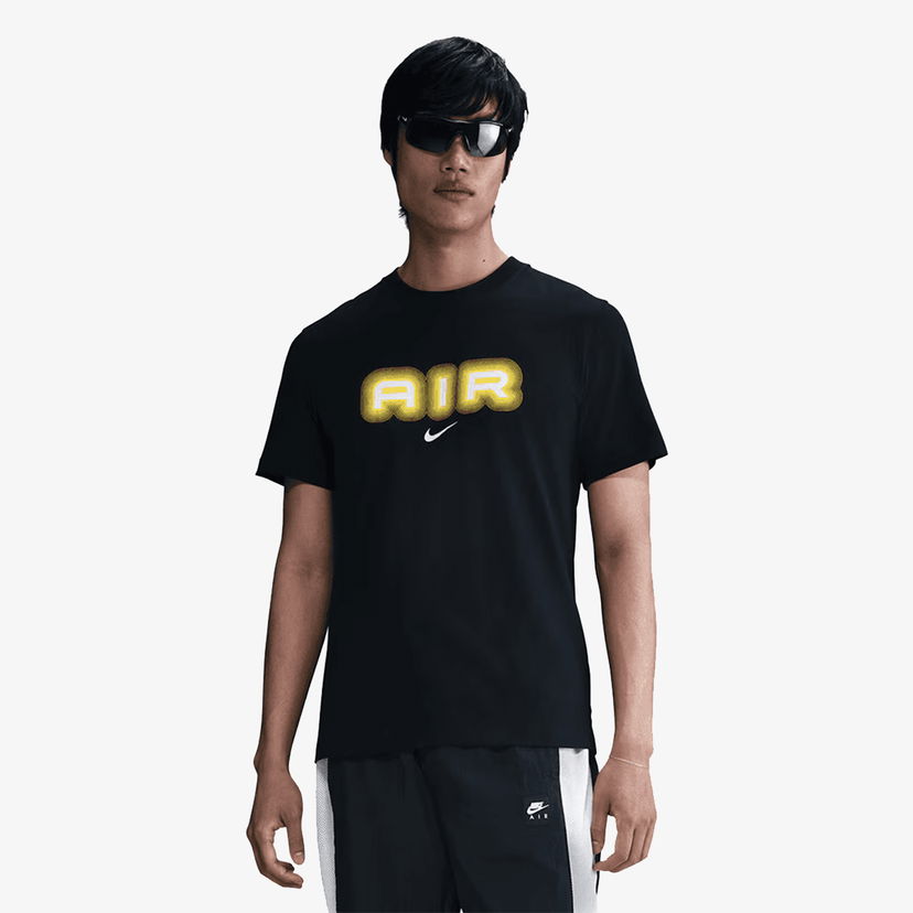 T-paita Nike NSW Air Graphic T-Shirt Musta | HM0185-013