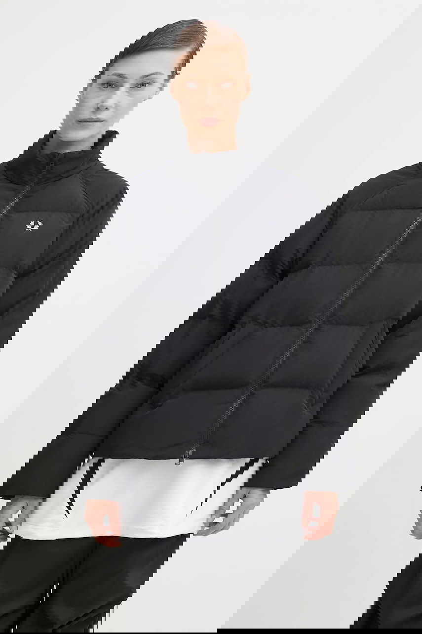 Puffer takki Fred Perry Fred Perry Oversized Puffer Jacket J1118 Musta | J1118, 0