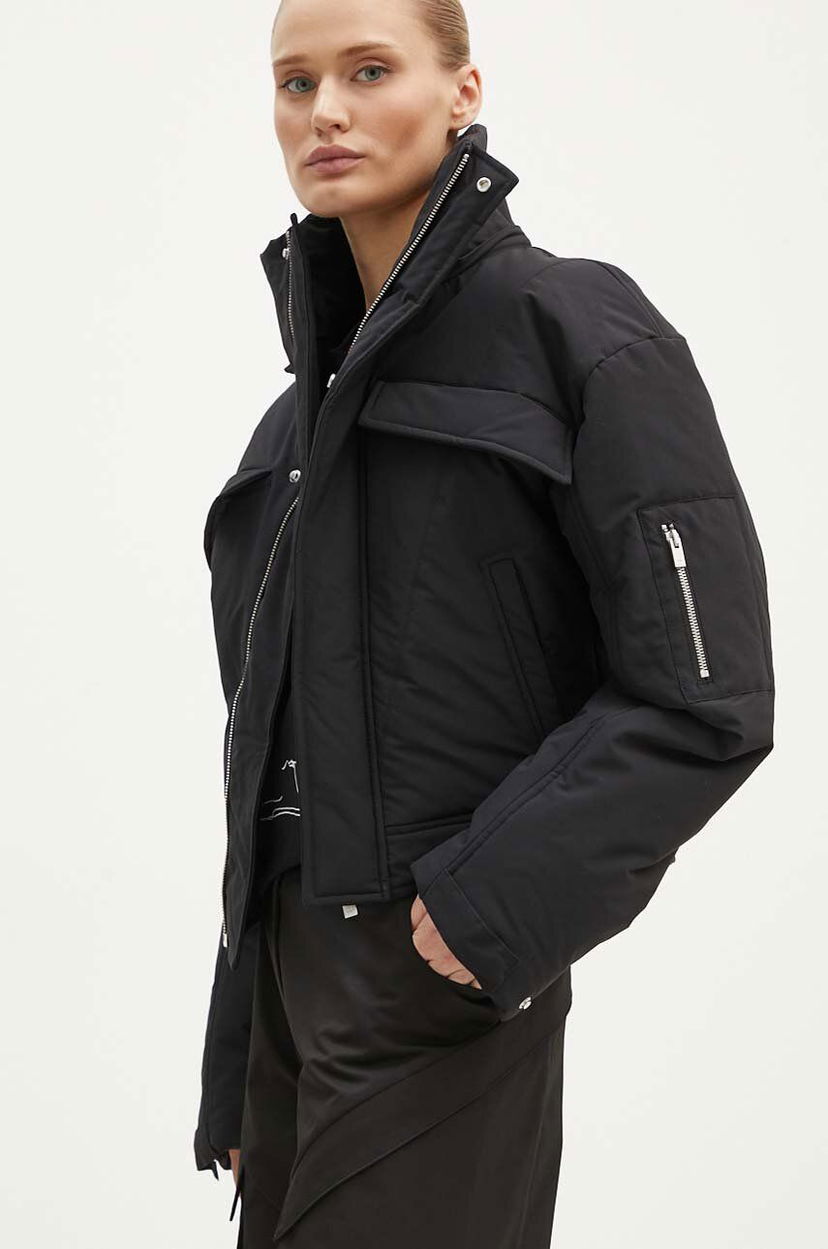 Puffer takki HELIOT EMIL Cropped Asymmetrical Puffer Jacket Musta | PREAW24.W.02.132