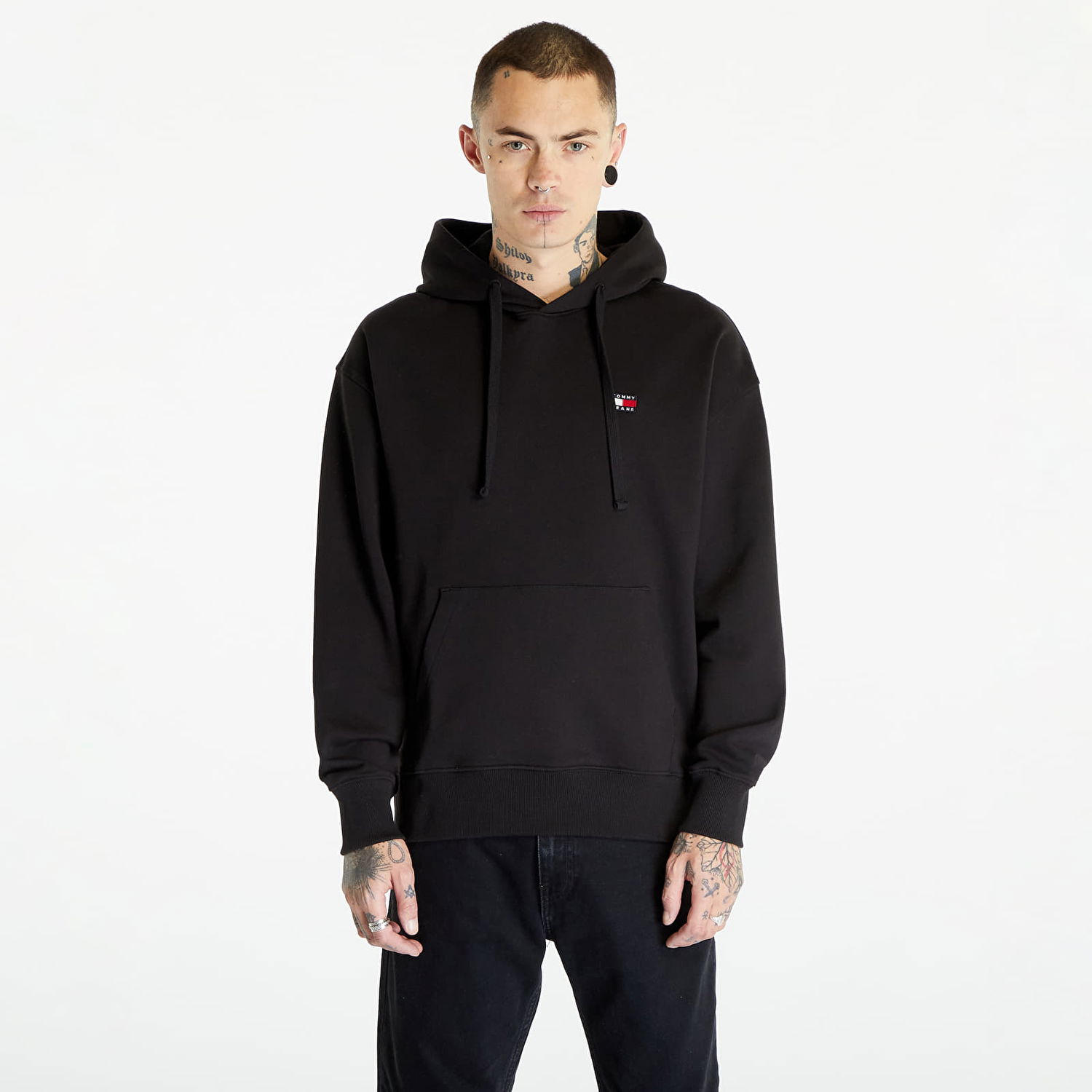 Huppari Tommy Hilfiger Tommy Jeans Relaxed Badge Hoodie Black Musta | DM0DM16369 BDS, 0