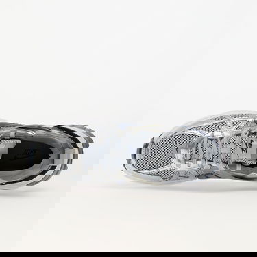 Tennarit ja kengät Nike V2K Run Harmaa | HJ4497-002, 4