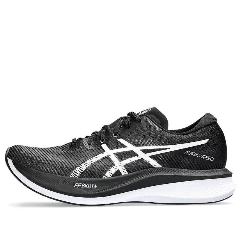 Tennarit ja kengät Asics Magic Speed 3 Musta | 1011B703-001